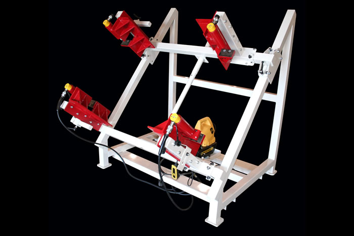 four point press 4.jpg